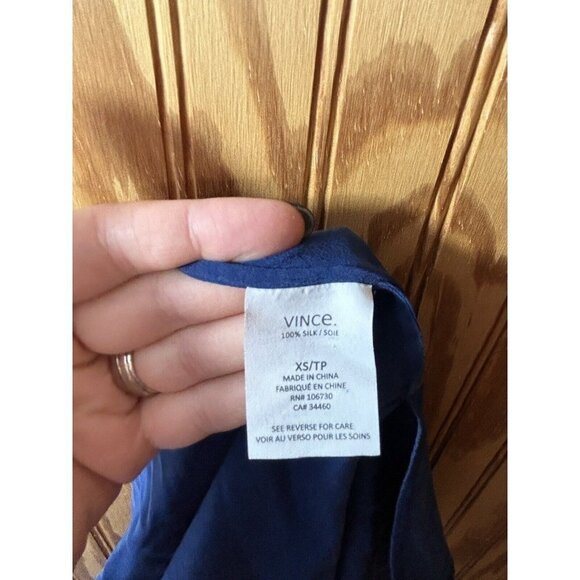 Vince Womens Dark Blue SILK Button Down Long Sleeve Blouse Size XS - Picture 10 of 11